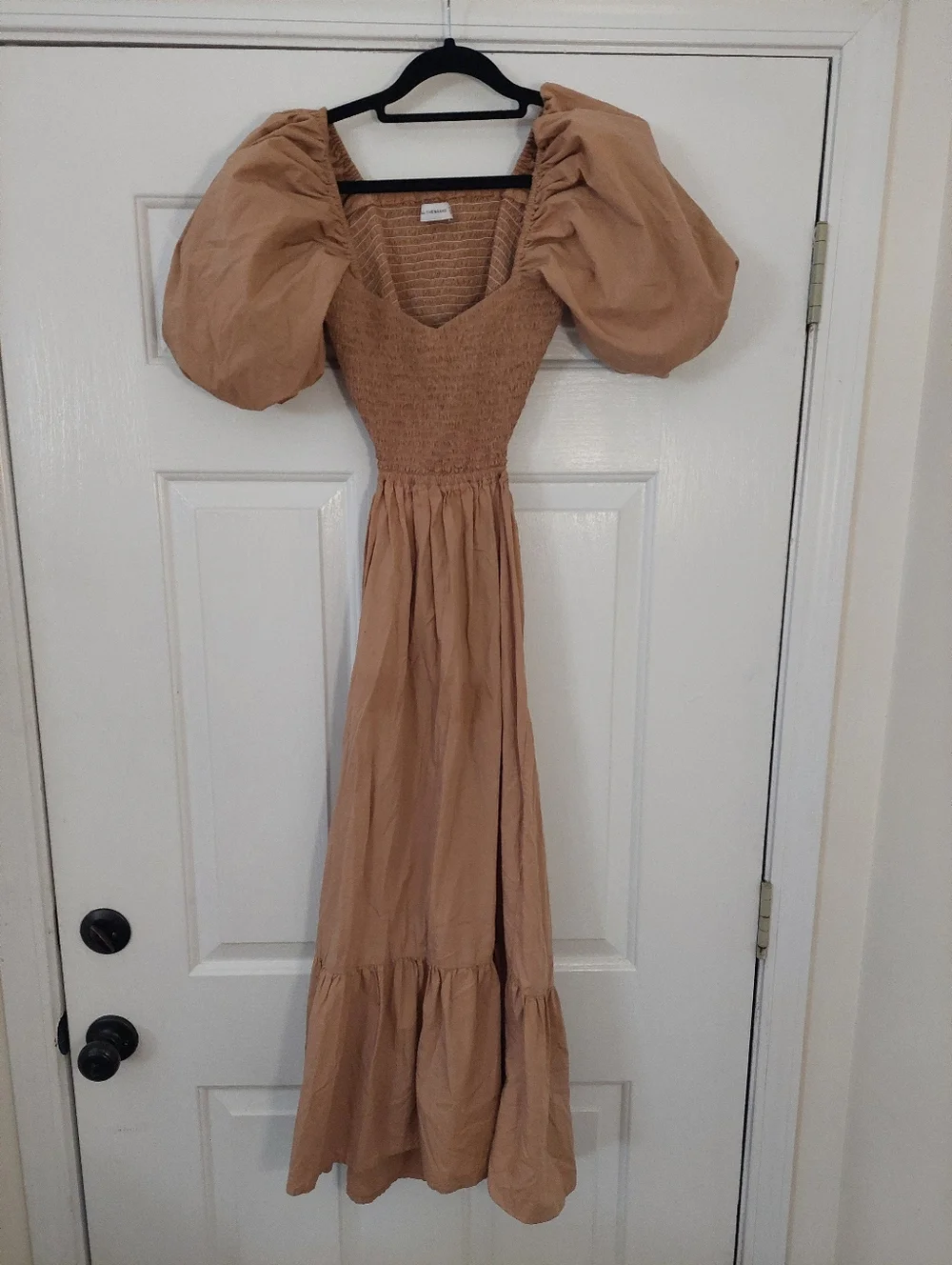 Faithfull The Brand Smocked Puff Sleeve Maxi Dress in Hazelnut Size 2 - Picture 4 of 6
